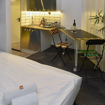 Walk Inn Vaci 42 Budapest Exterior photo